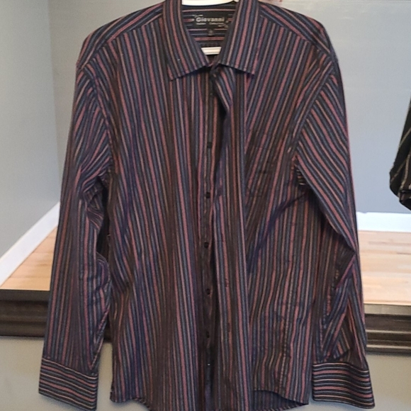 Shirts - Picture 3 of 4